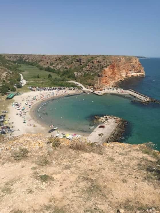 Къща За Гости "Черната Роза" Bulgarevo Luaran gambar